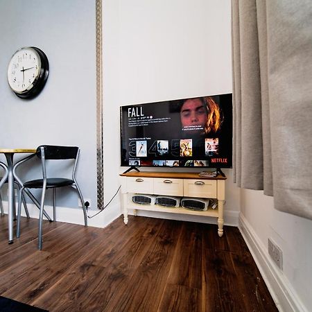 Spacious 2 Bedroom Apartment In Downtown لندن المظهر الخارجي الصورة