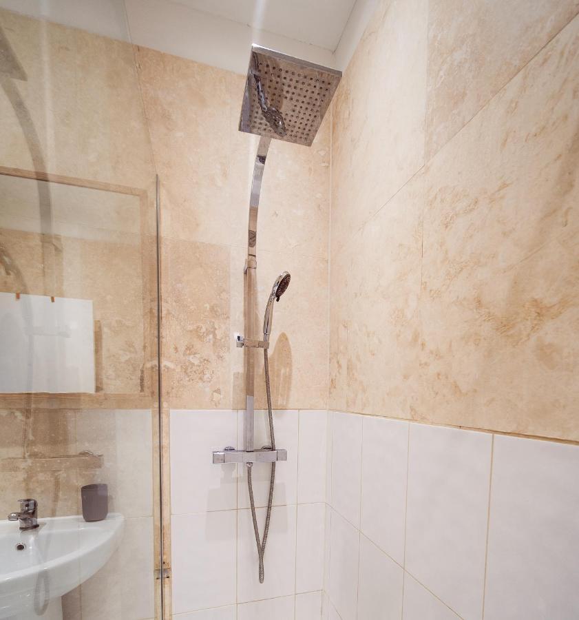 Spacious 2 Bedroom Apartment In Downtown لندن المظهر الخارجي الصورة