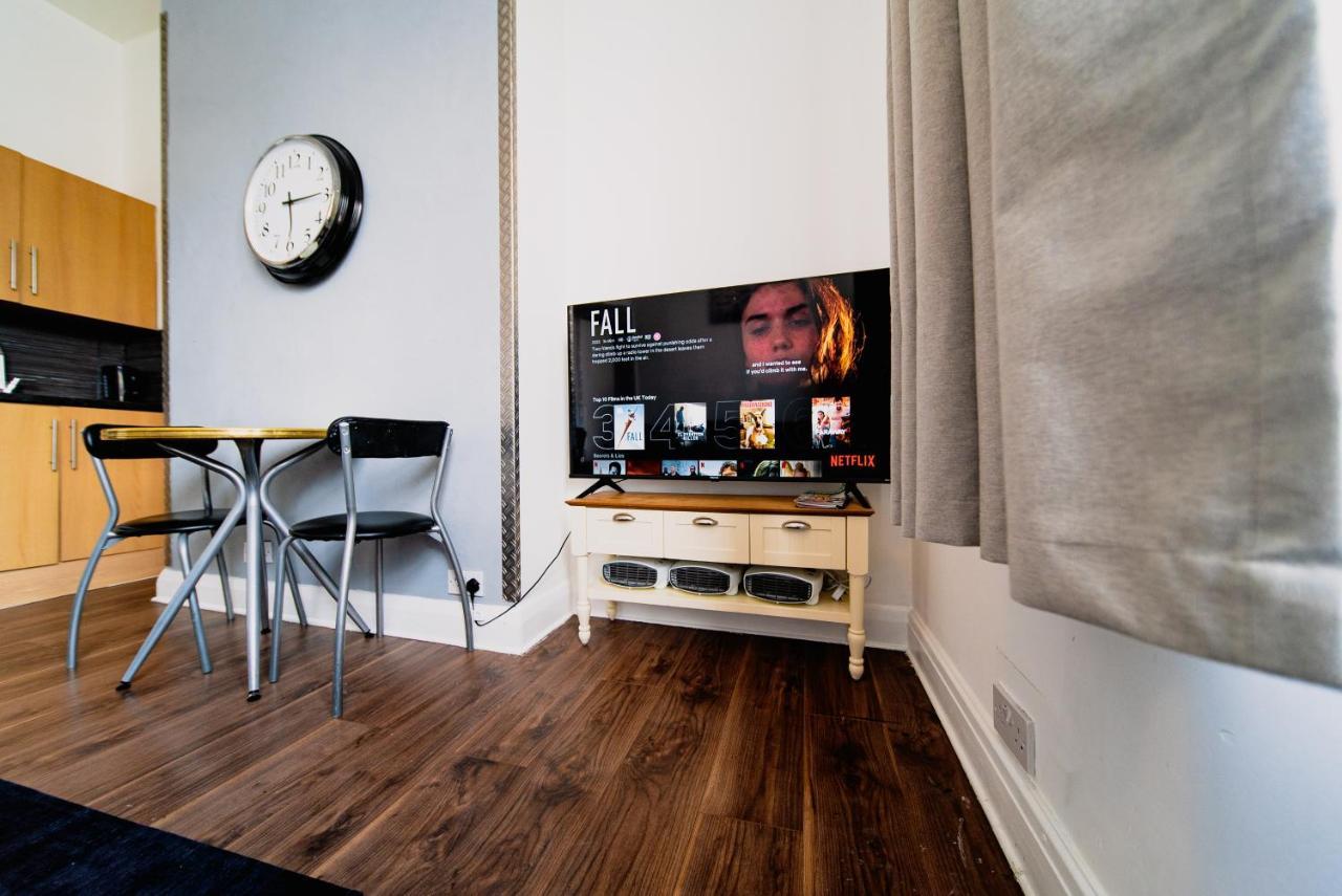 Spacious 2 Bedroom Apartment In Downtown لندن المظهر الخارجي الصورة